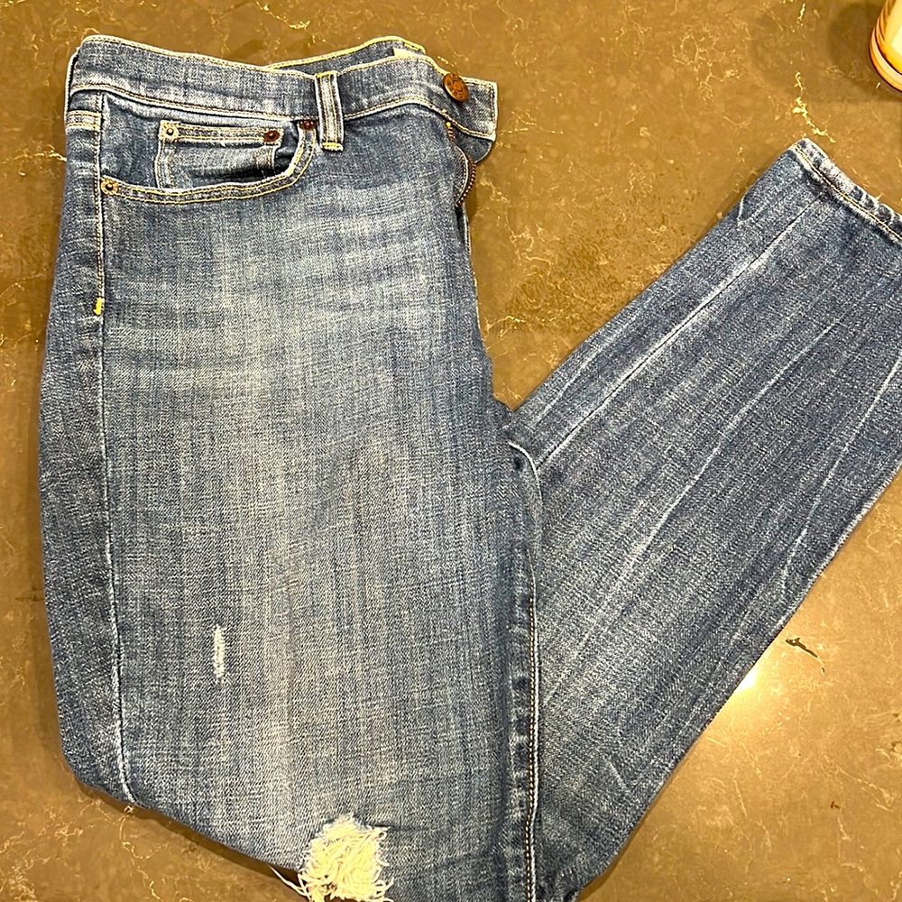 Distressed J Crew Jeans straight Leg size 31